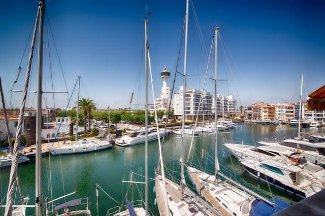 3 sypialnia Apartament na sprzedaż w Empuriabrava, Castelló d'Empúries z garażem - 430 000 € (Ref: 9985845)