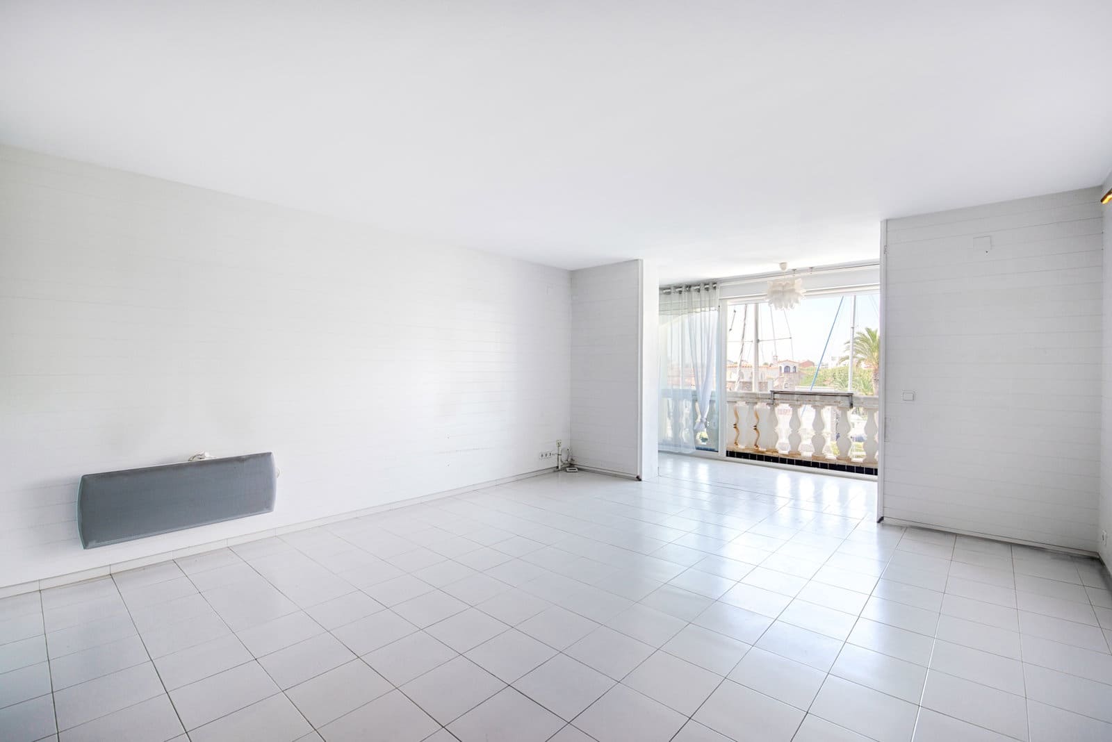 3 sovrum Lägenhet till salu i Empuriabrava med garage - 430 000 € (Ref: 9985845)