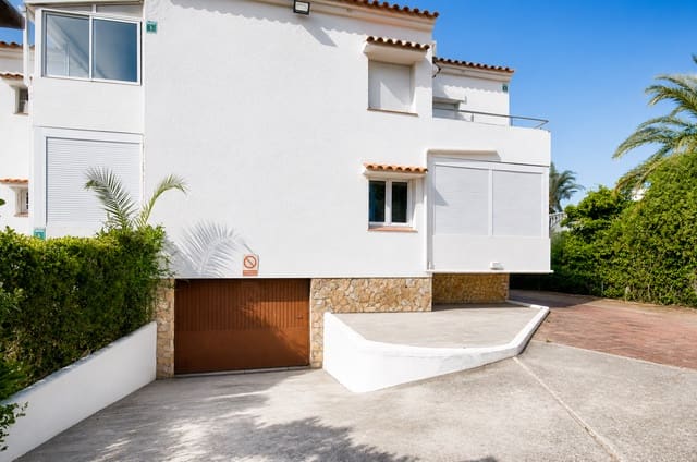 Garaje en Empuriabrava, Castelló d'Empúries en venta - 39.000 € (Ref: 9989270)