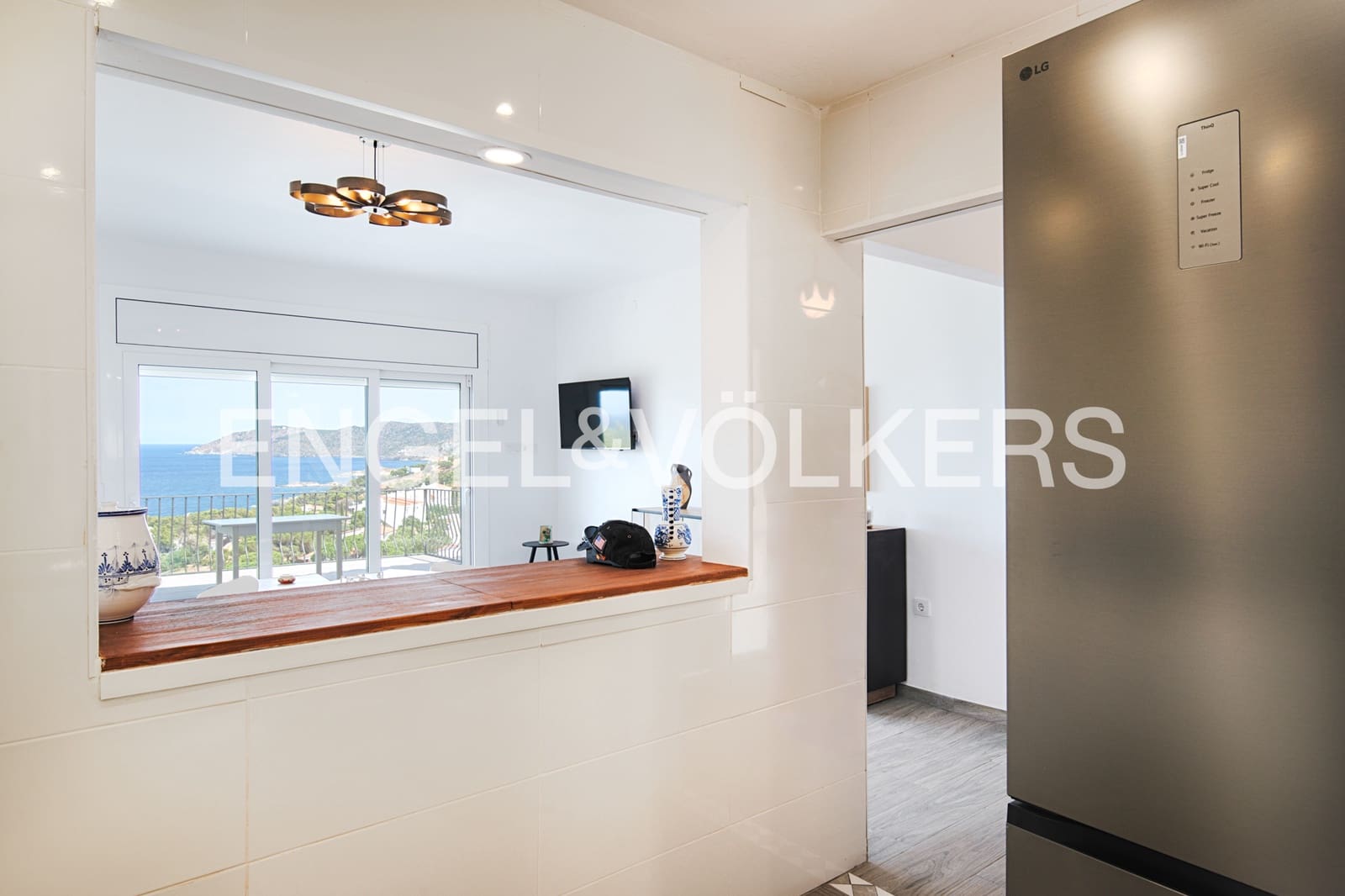 5 slaapkamer Villa te koop in Llanca met zwembad garage - € 790.000 (Ref: 9989988)