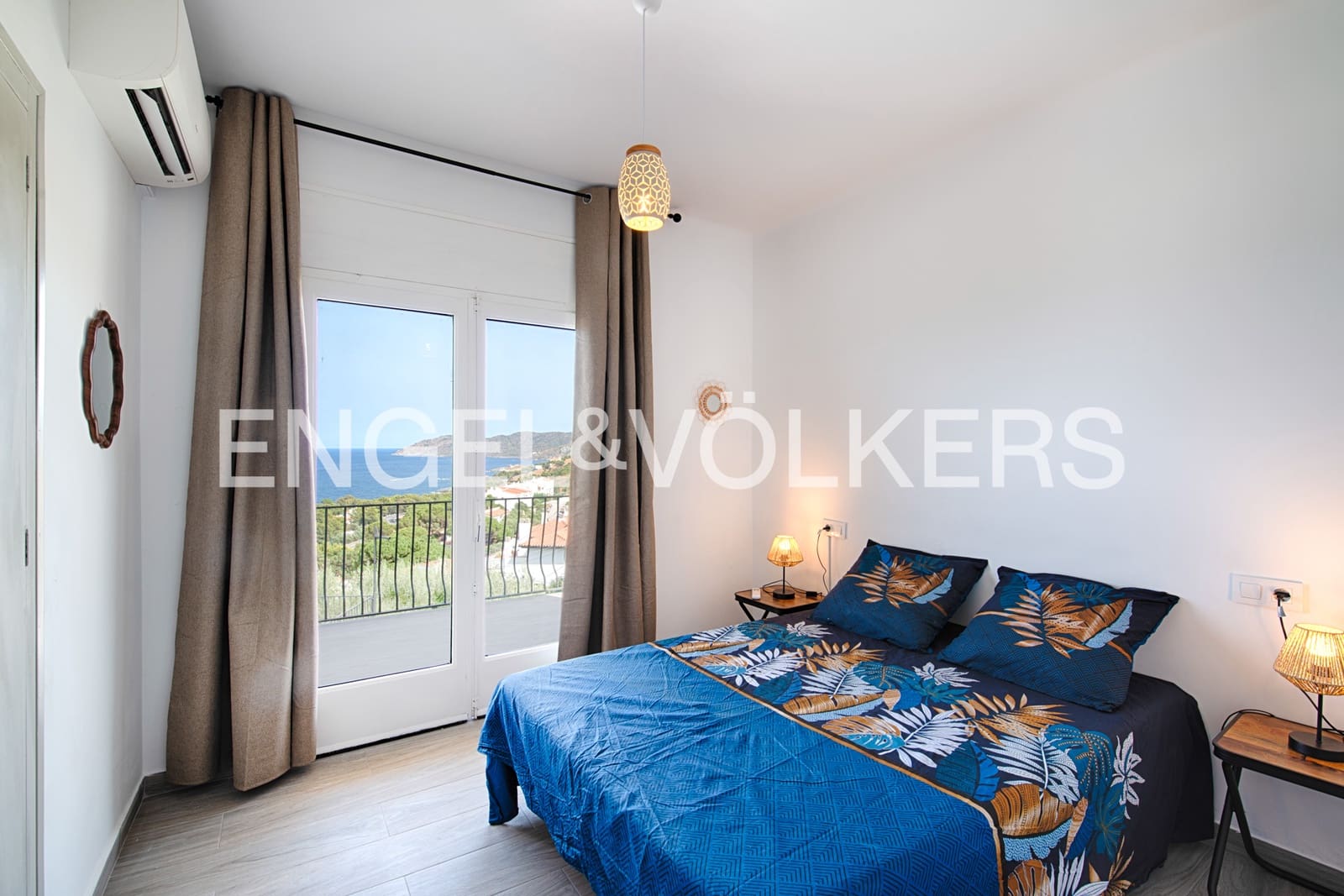 5 slaapkamer Villa te koop in Llanca met zwembad garage - € 790.000 (Ref: 9989988)