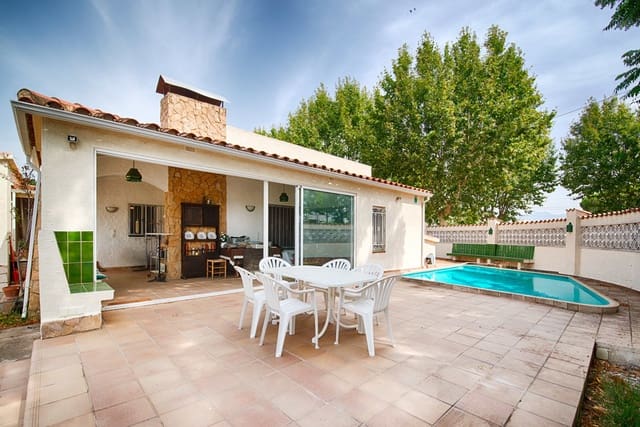3 soverom Rekkehus til salgs i Empuriabrava, Castelló d'Empúries med svømmebasseng garasje - € 390 000 (Ref: 9989989)