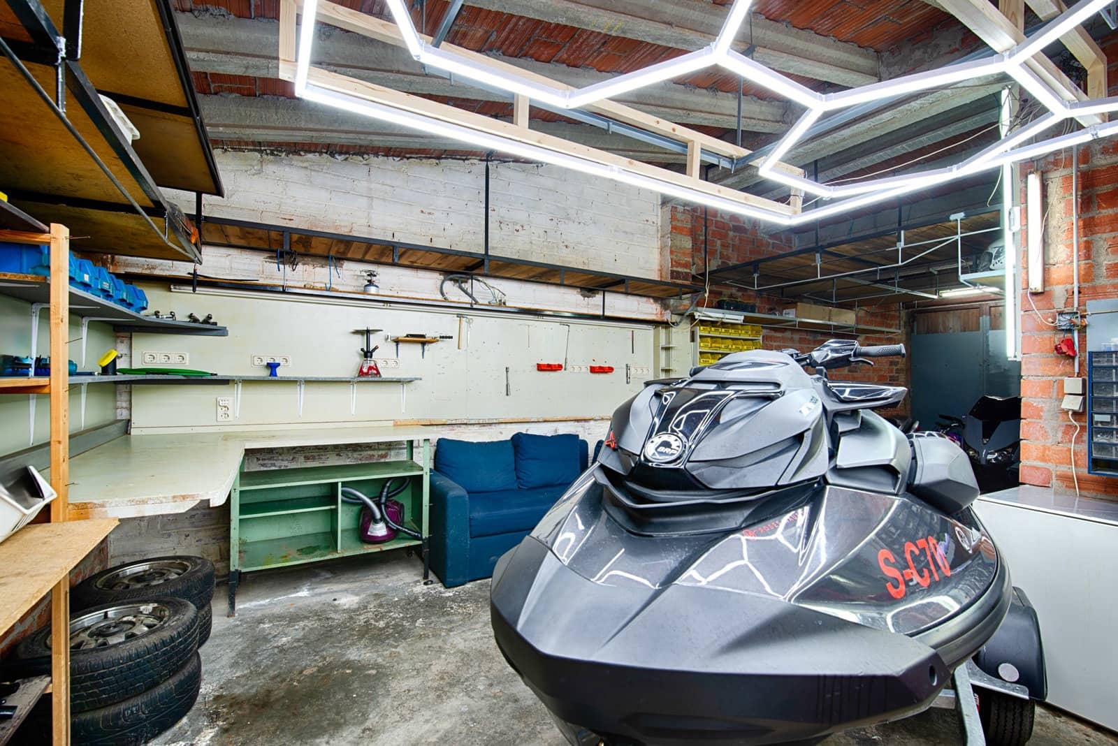 3 slaapkamer Rijtjeshuis te koop in Empuriabrava met zwembad garage - € 390.000 (Ref: 9989989)
