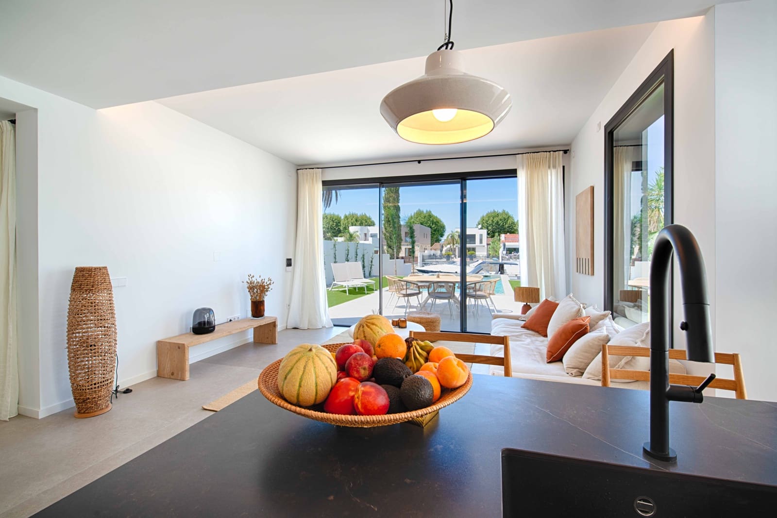 4 Zimmer Villa zu verkaufen in Empuriabrava mit Pool Garage - 1.580.000 € (Ref: 9991991)