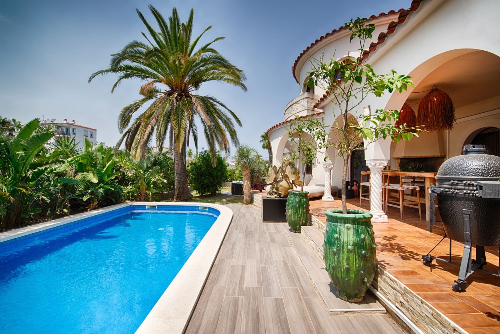 3 soverom Villa til salgs i Empuriabrava med svømmebasseng garasje - € 1 299 000 (Ref: 9996218)