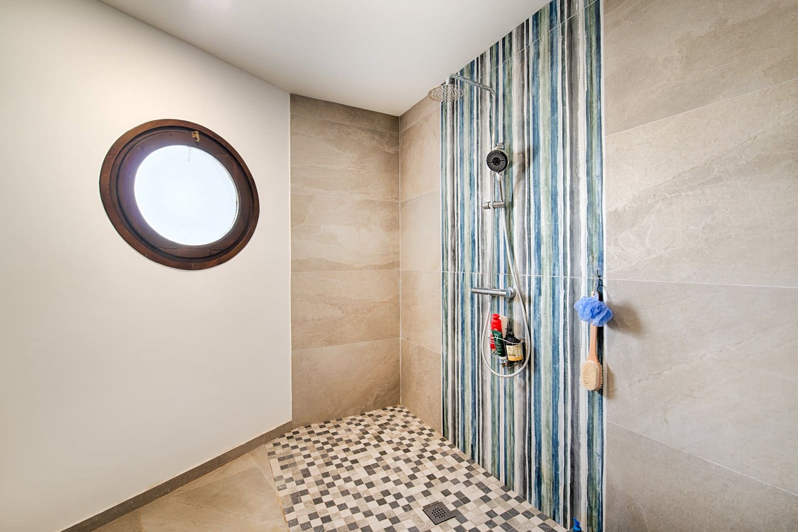 3 slaapkamer Villa te koop in Empuriabrava met zwembad garage - € 1.299.000 (Ref: 9996218)
