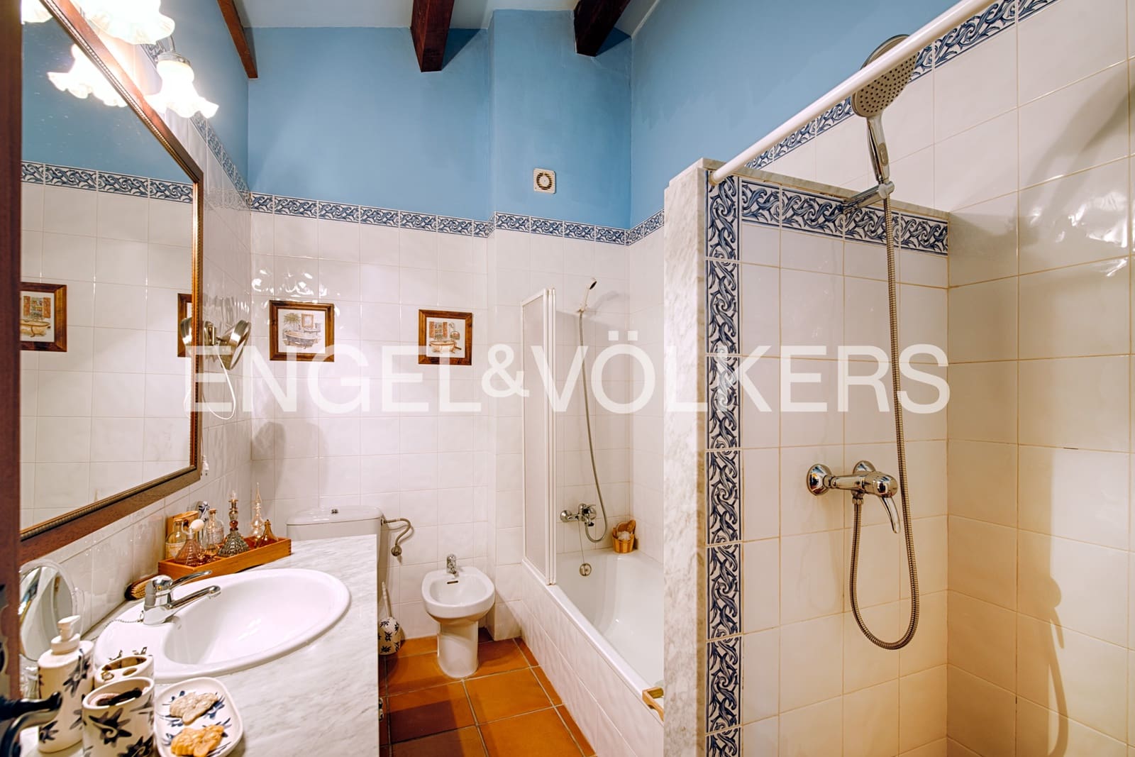 3 bedroom Terraced Villa for sale in Macanet de Cabrenys with garage - € 295,000 (Ref: 9999296)