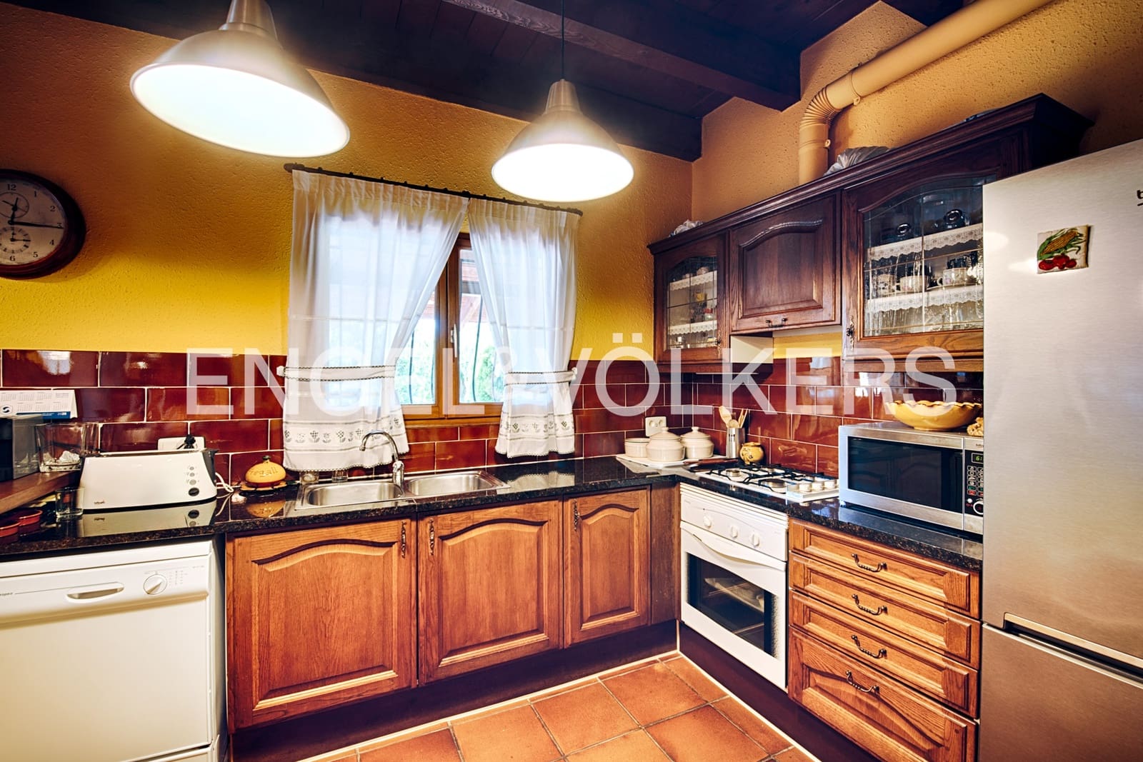 3 bedroom Terraced Villa for sale in Macanet de Cabrenys with garage - € 295,000 (Ref: 9999296)