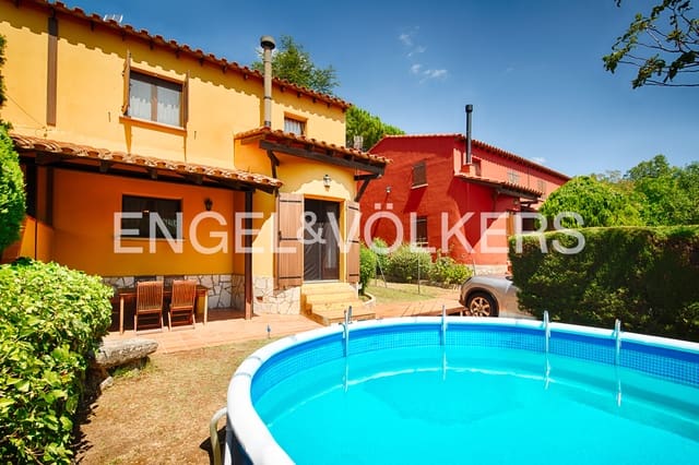 3 bedroom Terraced Villa for sale in Maçanet de Cabrenys with garage - € 295,000 (Ref: 9999296)