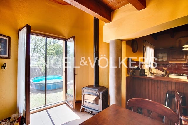 3 bedroom Terraced Villa for sale in Maçanet de Cabrenys with garage - € 295,000 (Ref: 9999296)