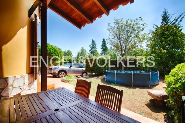 3 bedroom Terraced Villa for sale in Maçanet de Cabrenys with garage - € 295,000 (Ref: 9999296)