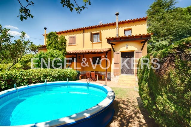 3 bedroom Terraced Villa for sale in Maçanet de Cabrenys with garage - € 295,000 (Ref: 9999296)
