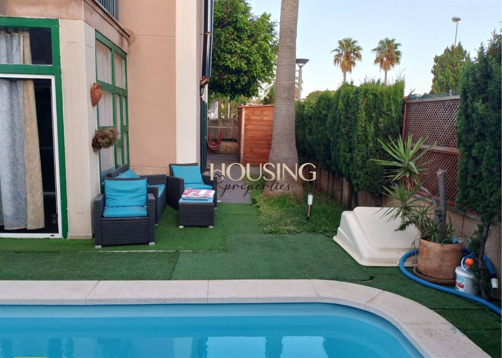 3 soveværelse Semi-Rækkehus til salg i Alcudia med swimmingpool - € 640.000 (Ref: 9447390)
