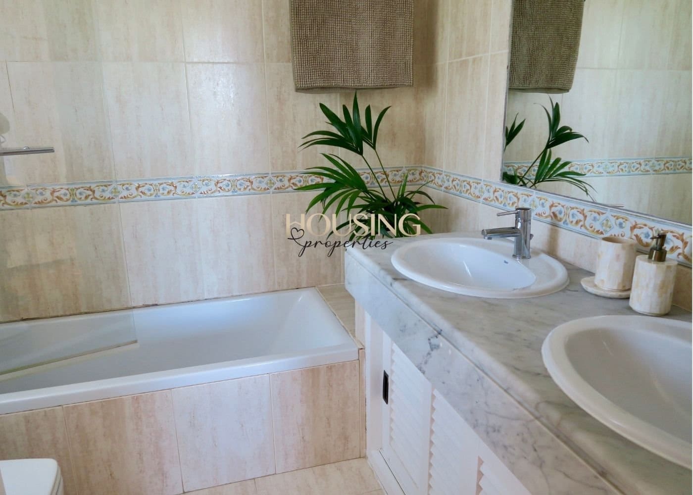 4 bedroom Villa for sale in Palma de Mallorca with pool - € 1,100,000 (Ref: 9447391)