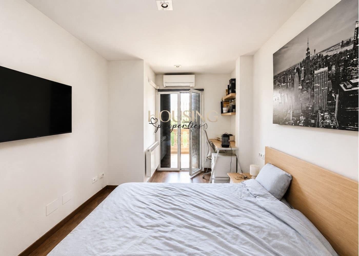 2 bedroom Villa for sale in Palma de Mallorca with garage - € 630,000 (Ref: 9447392)