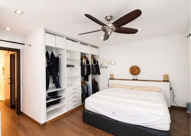 2 bedroom Villa for sale in Palma de Mallorca - € 630,000 (Ref: 9447392)