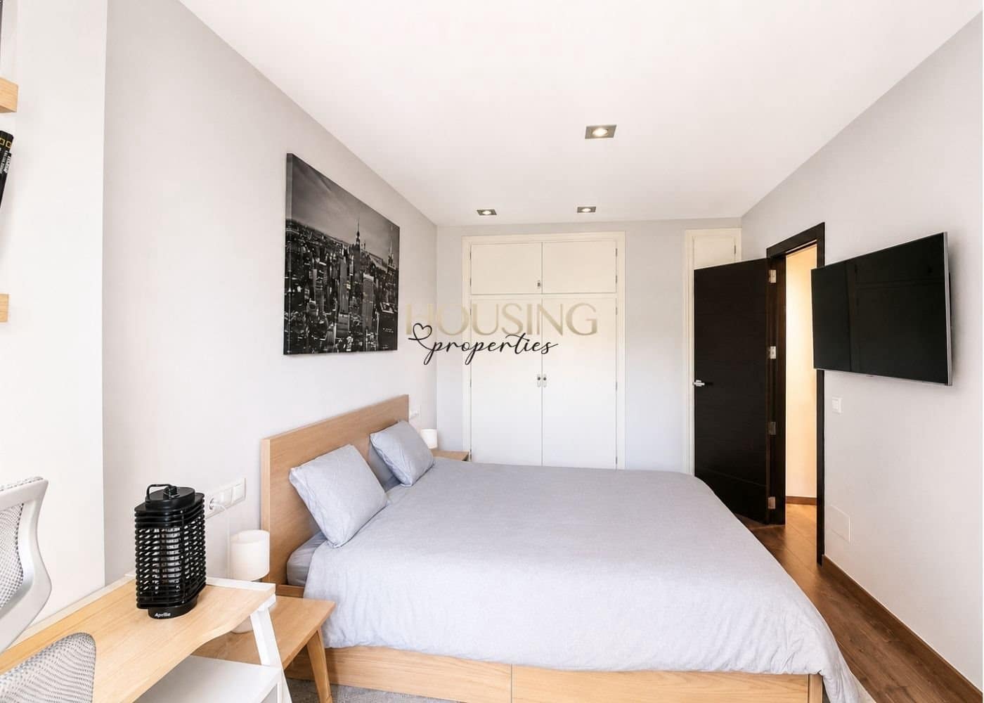 2 bedroom Villa for sale in Palma de Mallorca with garage - € 630,000 (Ref: 9447392)