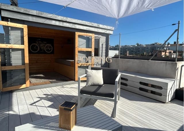 2 bedroom Villa for sale in Palma de Mallorca - € 630,000 (Ref: 9447392)