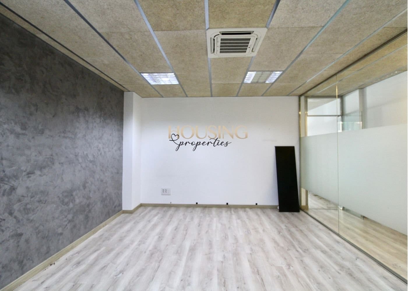 Kontor til salgs i Palma de Mallorca - € 515 000 (Ref: 9447398)