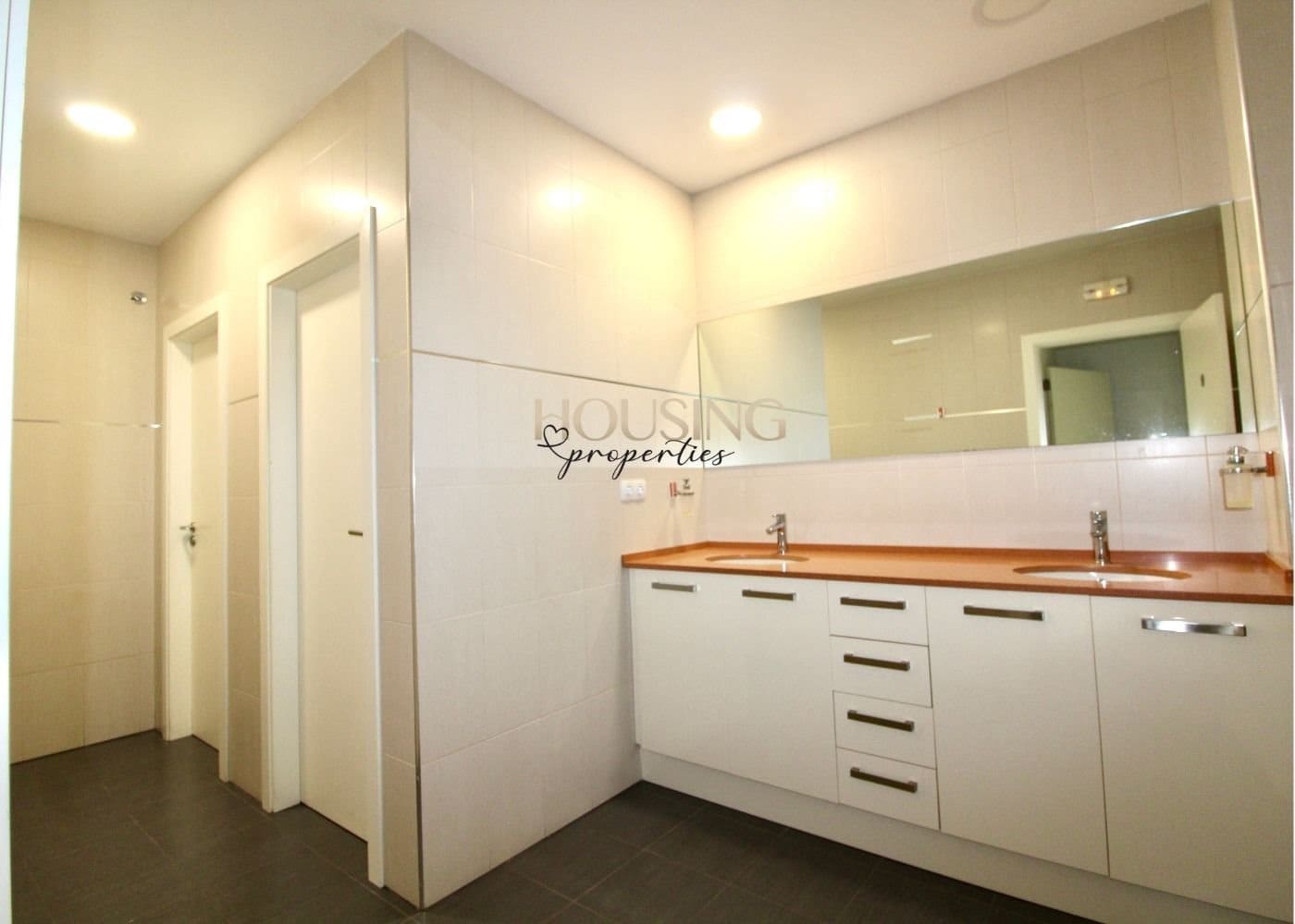 Kontor til salgs i Palma de Mallorca - € 515 000 (Ref: 9447398)