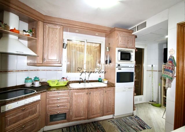 5 slaapkamer Villa te koop in Palma de Mallorca - € 680.000 (Ref: 9447401)