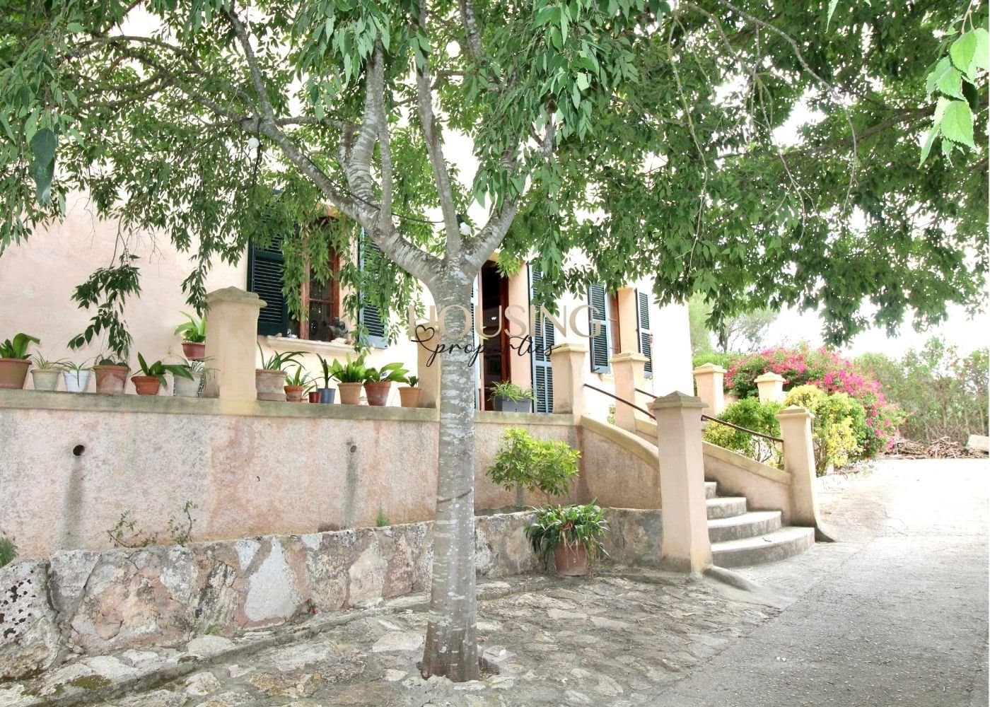 4 bedroom Finca/Country House for sale in Costitx - € 850,000 (Ref: 9447402)
