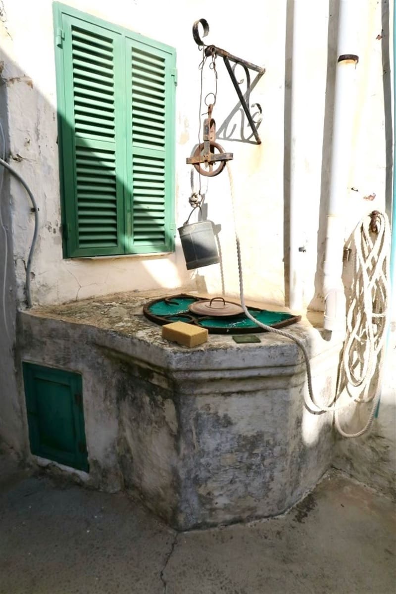 6 bedroom Townhouse for sale in Campos - € 430,000 (Ref: 9447405)