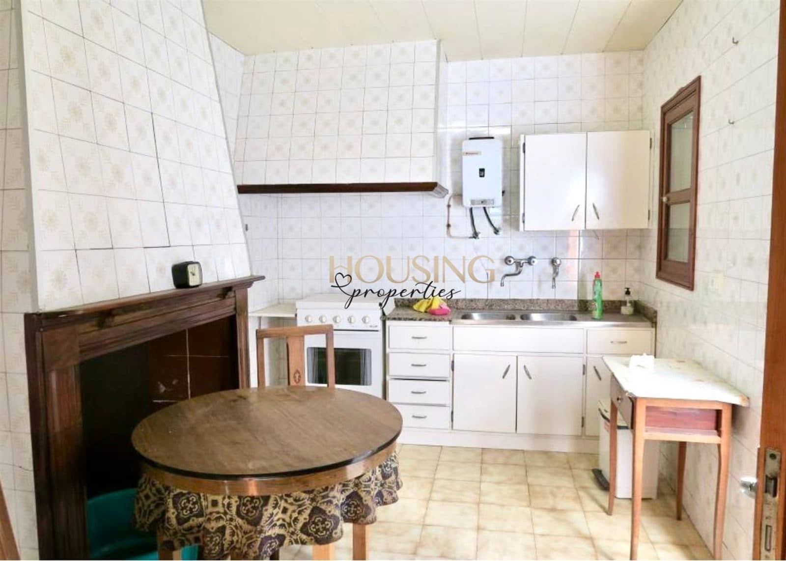 6 bedroom Townhouse for sale in Campos - € 430,000 (Ref: 9447405)