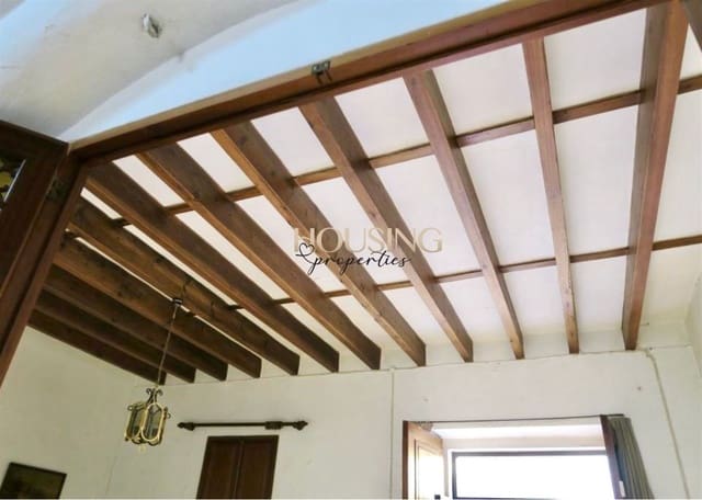 6 bedroom Townhouse for sale in Campos - € 430,000 (Ref: 9447405)