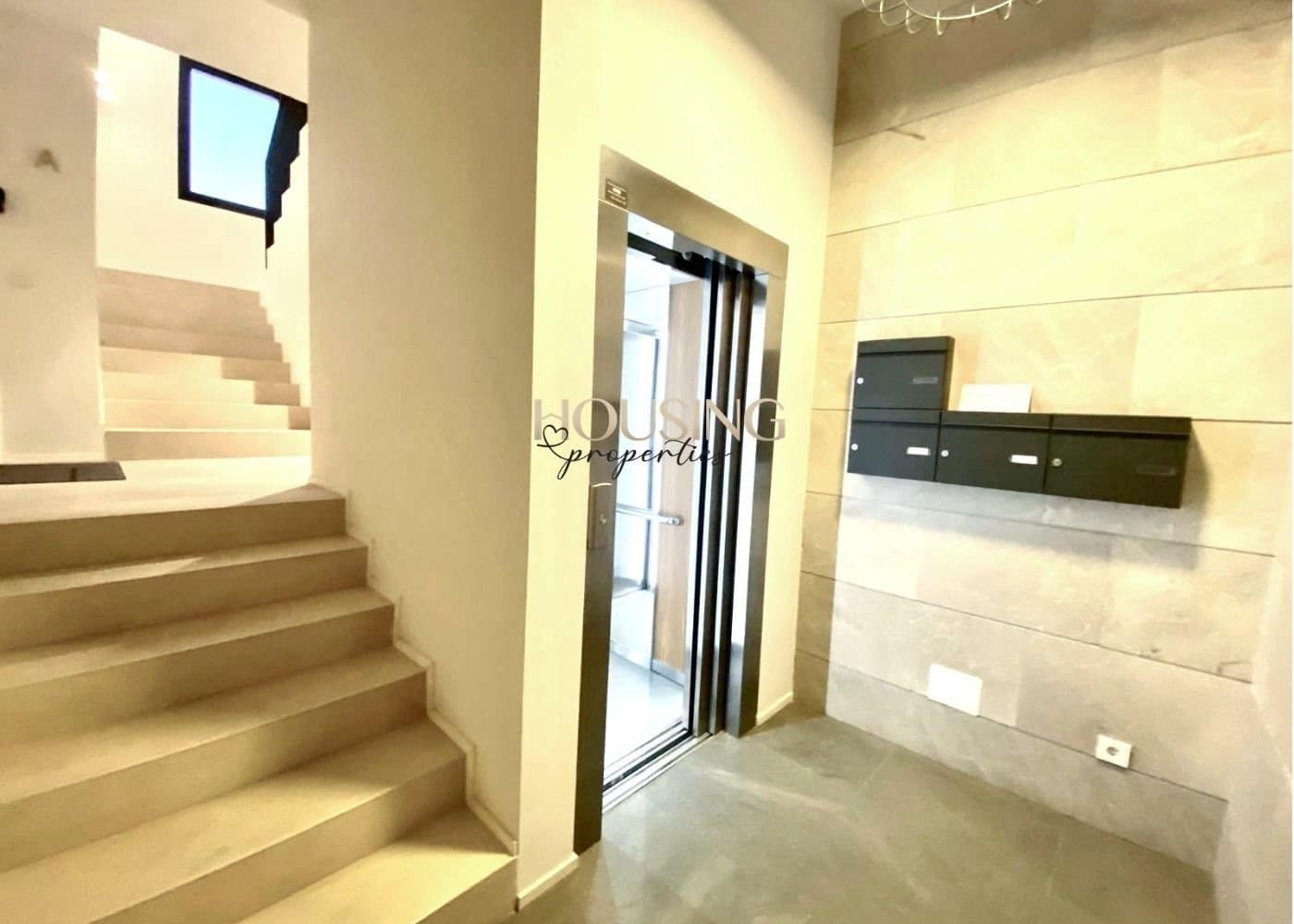 2 bedroom Penthouse for sale in Palma de Mallorca - € 1,290,000 (Ref: 9583186)