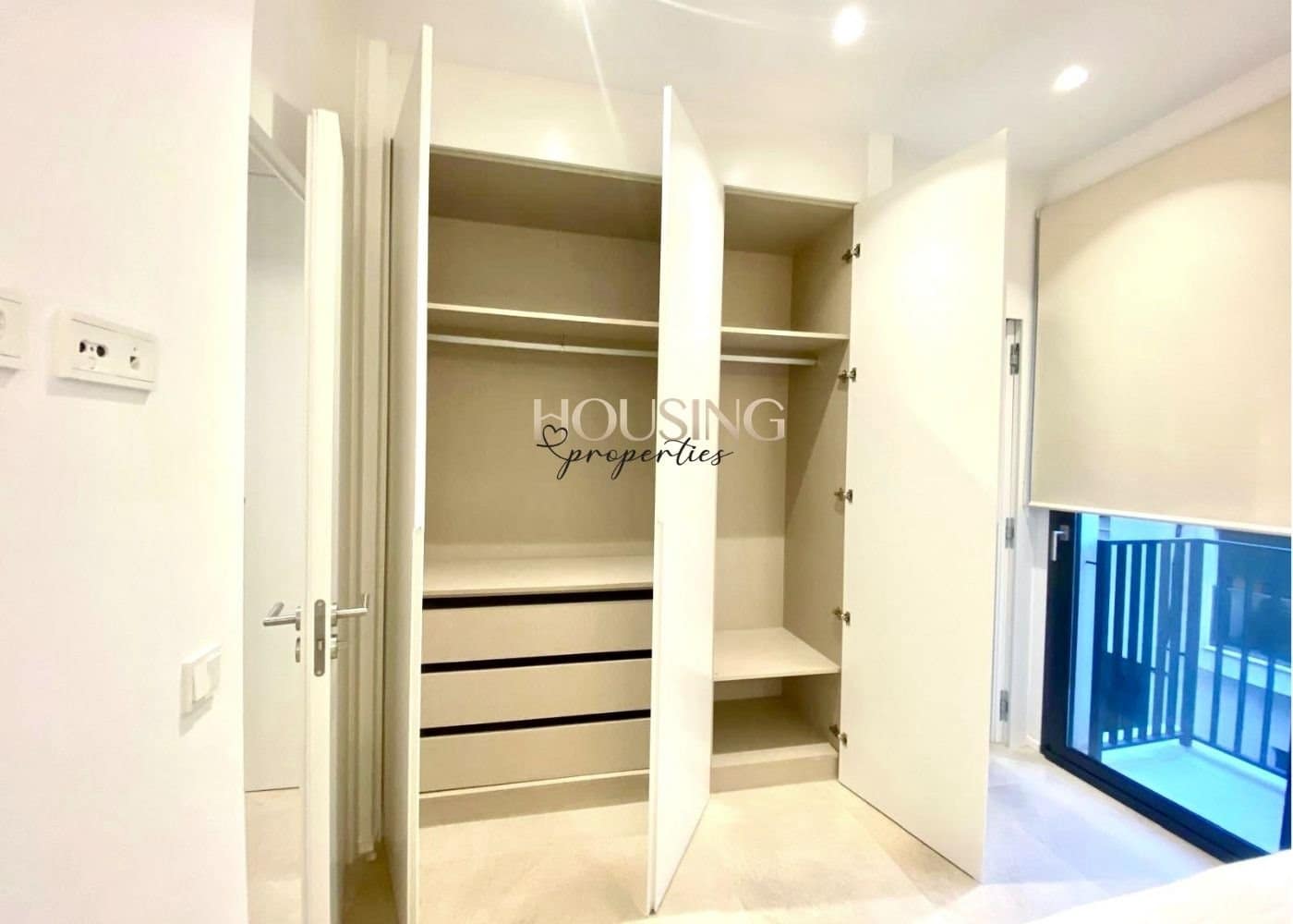2 bedroom Penthouse for sale in Palma de Mallorca - € 1,290,000 (Ref: 9583186)