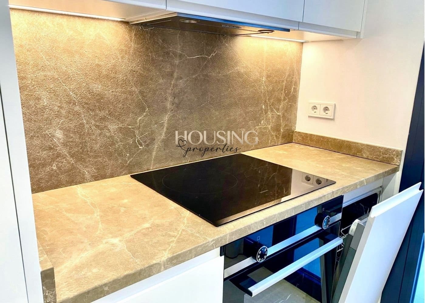 2 bedroom Penthouse for sale in Palma de Mallorca - € 1,290,000 (Ref: 9583186)
