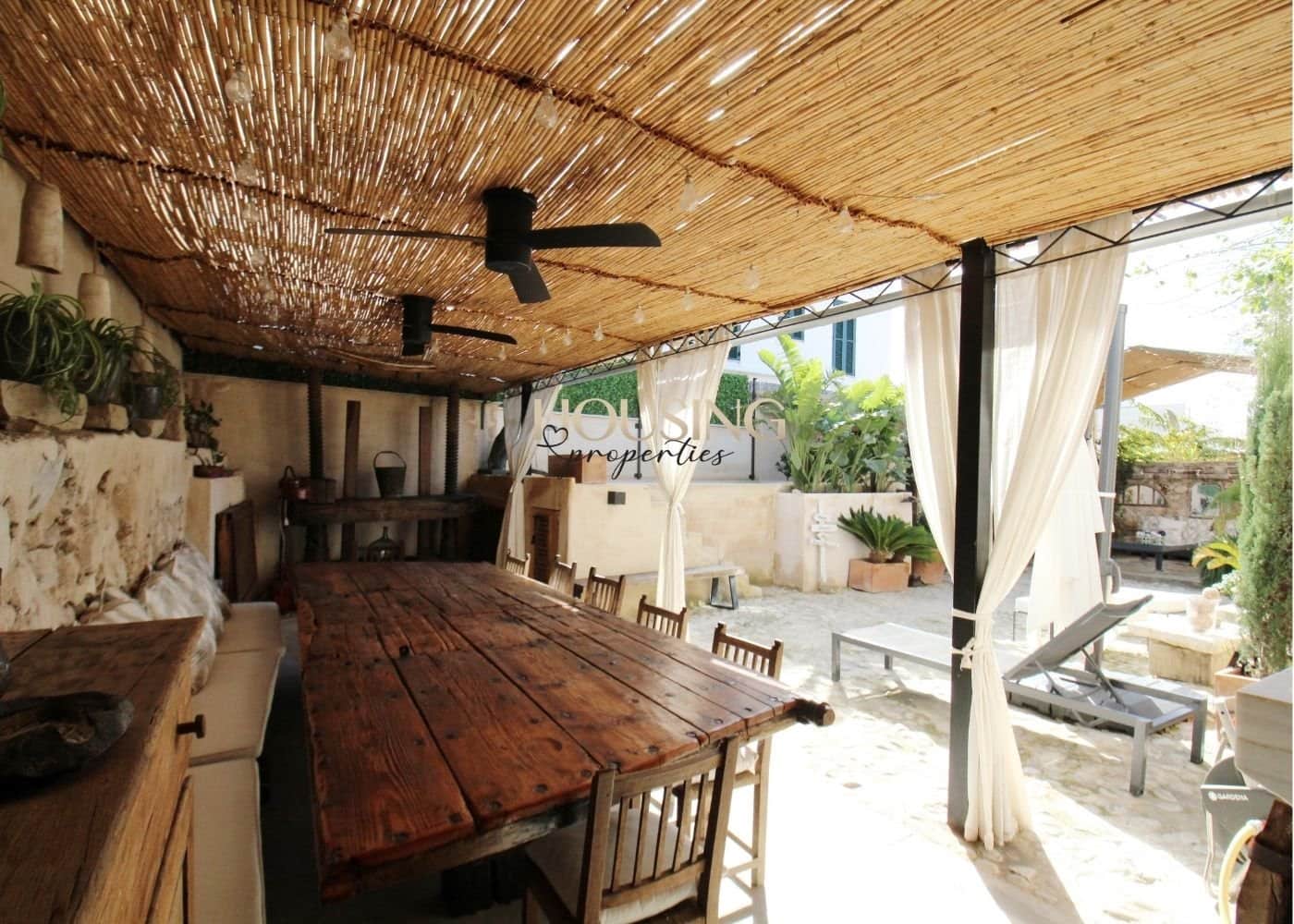 4 sovrum Hus till salu i Consell med pool - 1 650 000 € (Ref: 9603212)