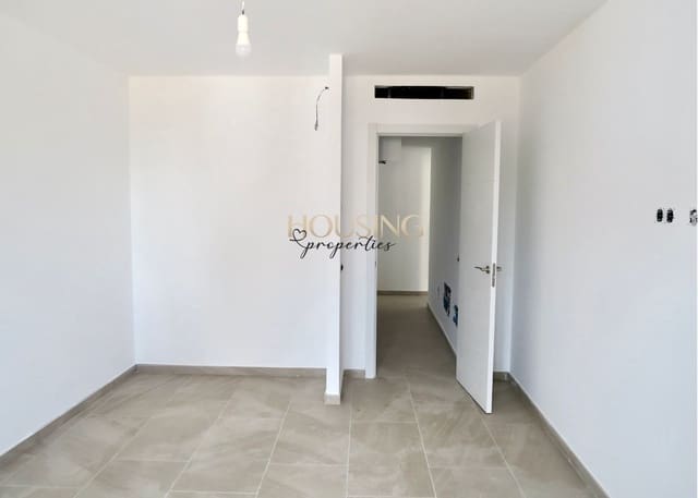 Pareado de 4 habitaciones en Llucmajor en venta con piscina - 650.000 € (Ref: 9725021)