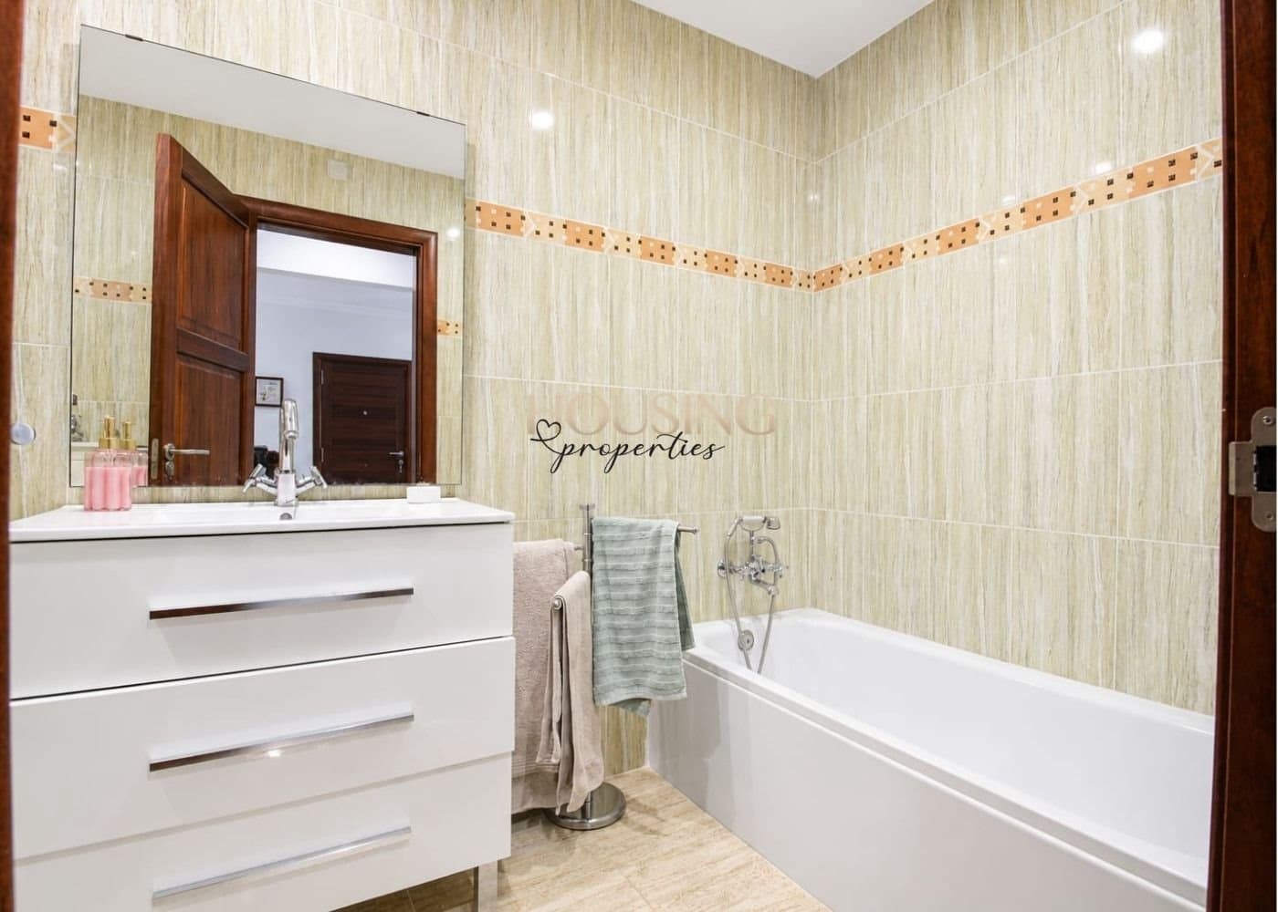 2 slaapkamer Appartement te koop in Inca met garage - € 367.000 (Ref: 9925162)