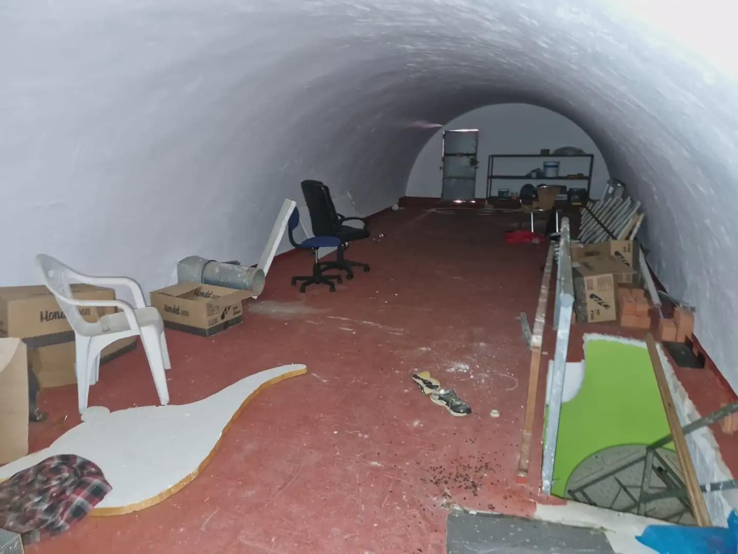 Kommersiell til salgs i La Linea de la Concepcion - € 57 000 (Ref: 9818558)