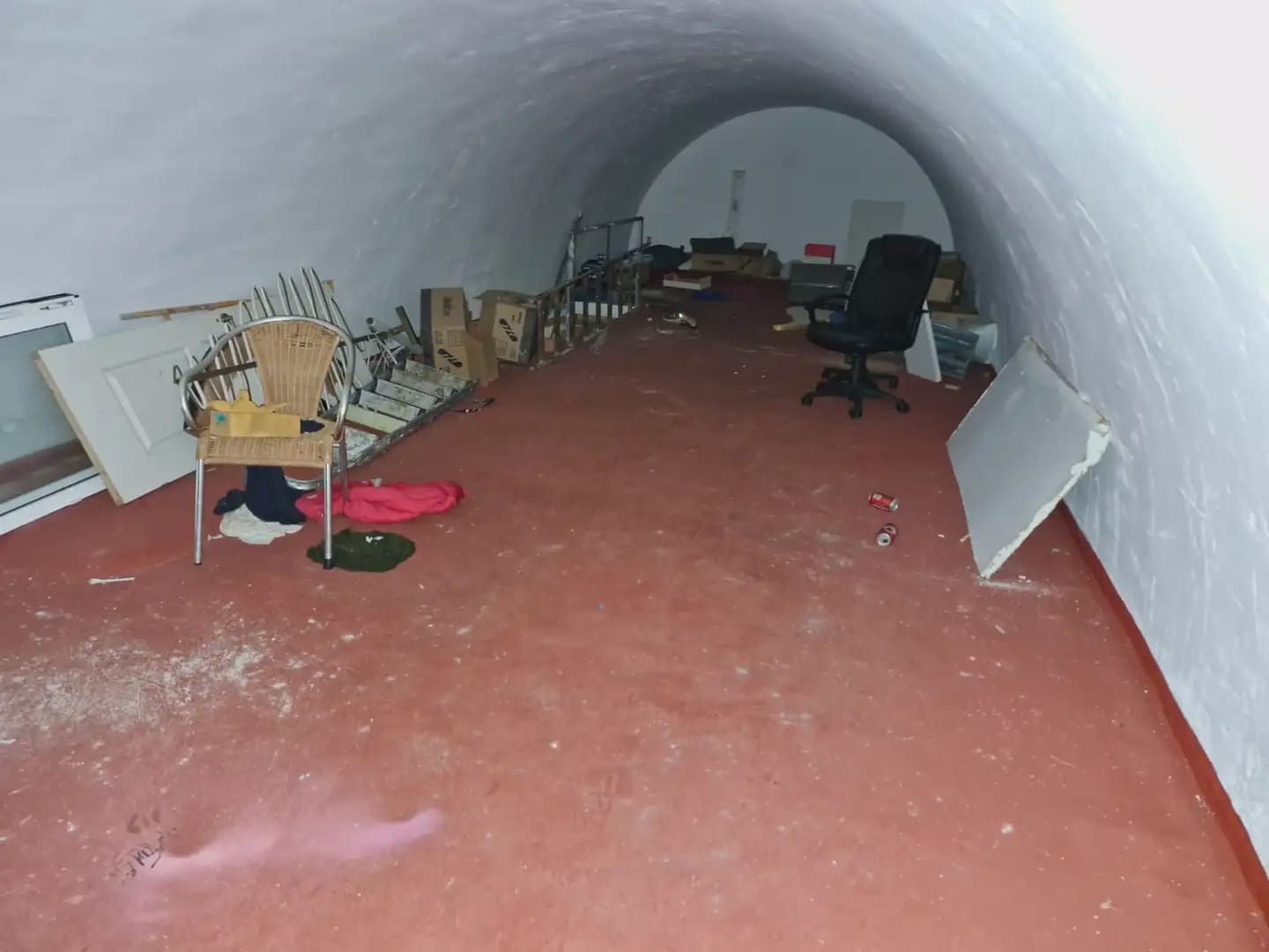 Kommersiell til salgs i La Linea de la Concepcion - € 57 000 (Ref: 9818558)
