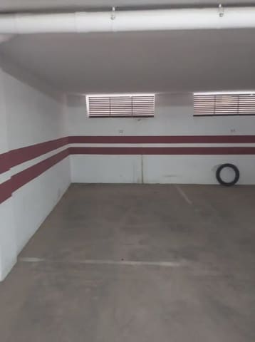 Garasje til salgs i Huerta Fava - Santiago, La Línea de la Concepción - € 17 500 (Ref: 9818563)