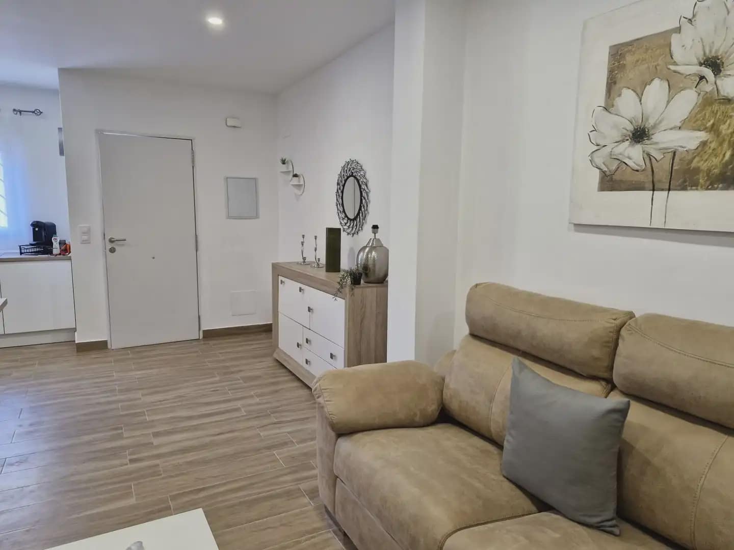 2 soverom Hus til salgs i La Linea de la Concepcion - € 170 000 (Ref: 9818565)