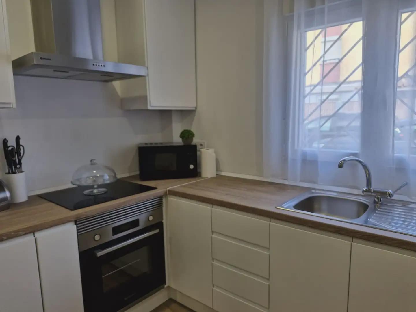 2 soverom Hus til salgs i La Linea de la Concepcion - € 170 000 (Ref: 9818565)