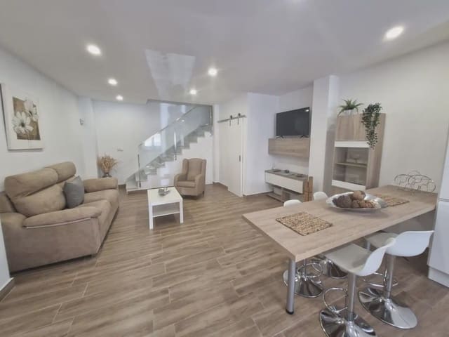 2 soverom Hus til salgs i San José - San Bernardo, La Línea de la Concepción - € 170 000 (Ref: 9818565)