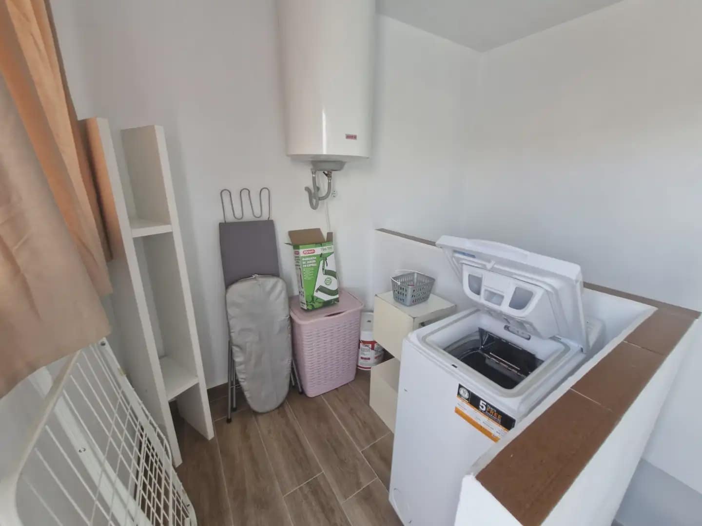2 soverom Hus til salgs i La Linea de la Concepcion - € 170 000 (Ref: 9818565)