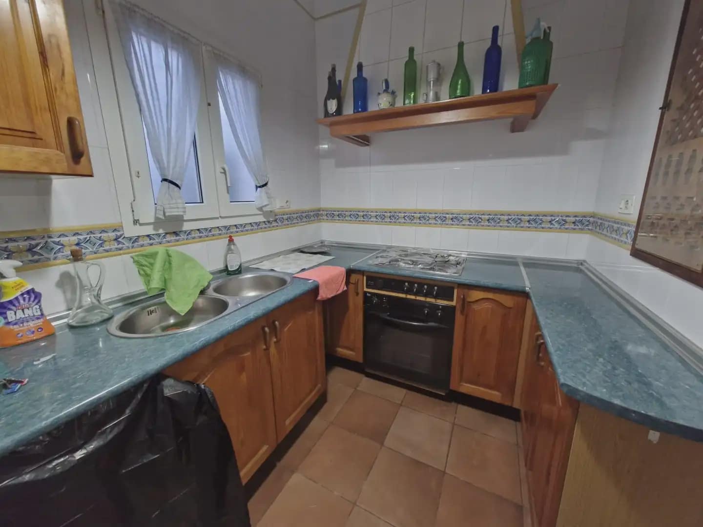 4 soverom Hus til salgs i La Linea de la Concepcion - € 180 000 (Ref: 9818566)