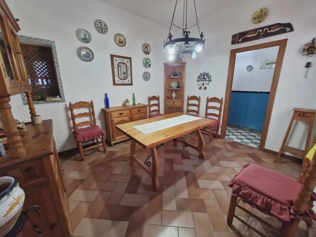 4 soverom Hus til salgs i San José - San Bernardo, La Línea de la Concepción - € 180 000 (Ref: 9818566)