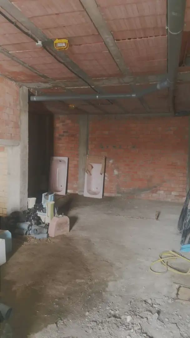 Gewerbe zu verkaufen in La Linea de la Concepcion - 60.000 € (Ref: 9818568)