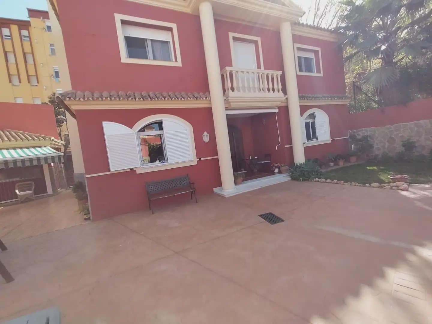 5 soverom Villa til salgs i La Linea de la Concepcion - € 742 350 (Ref: 9818569)