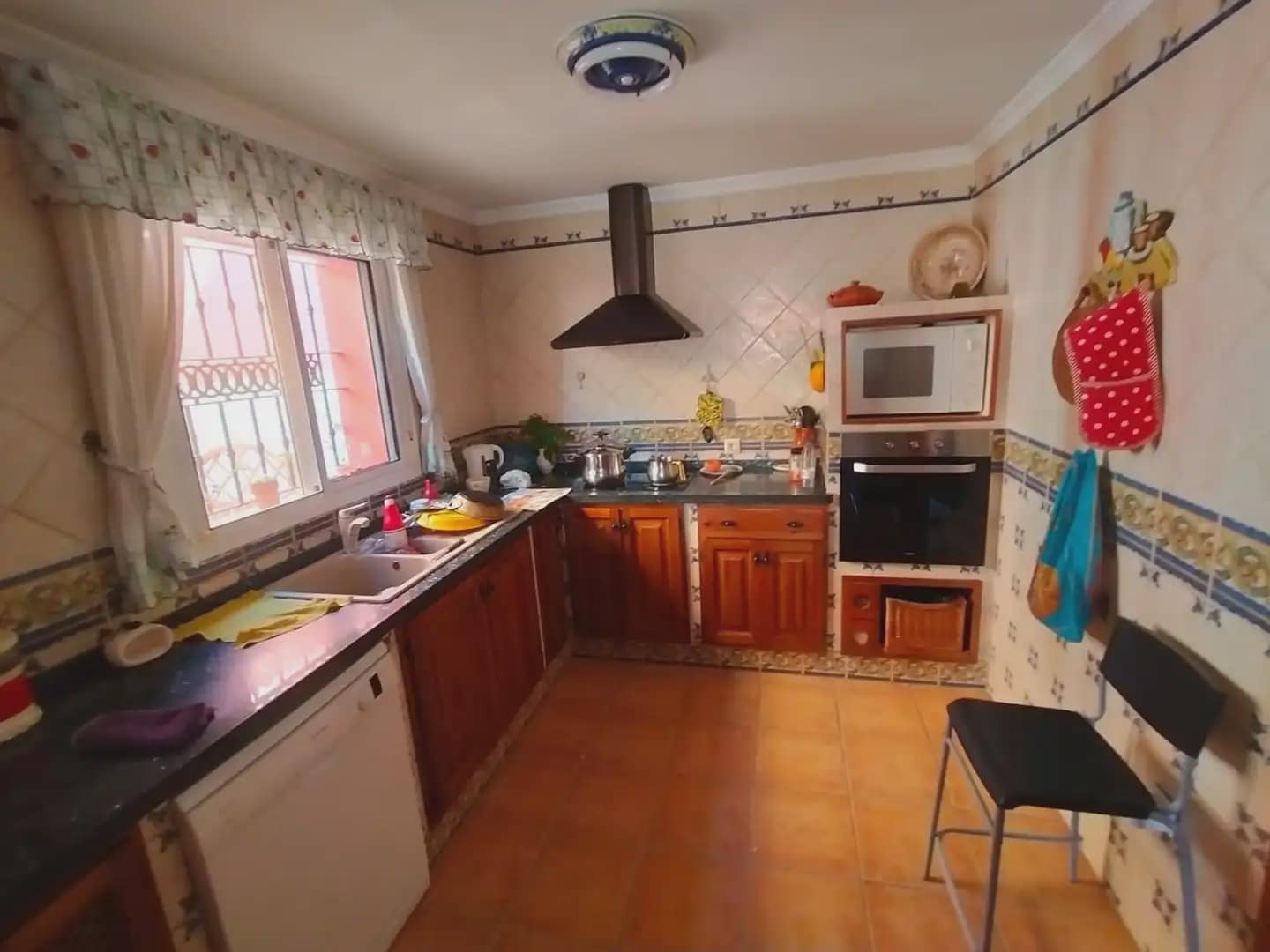 5 soverom Villa til salgs i La Linea de la Concepcion - € 742 350 (Ref: 9818569)