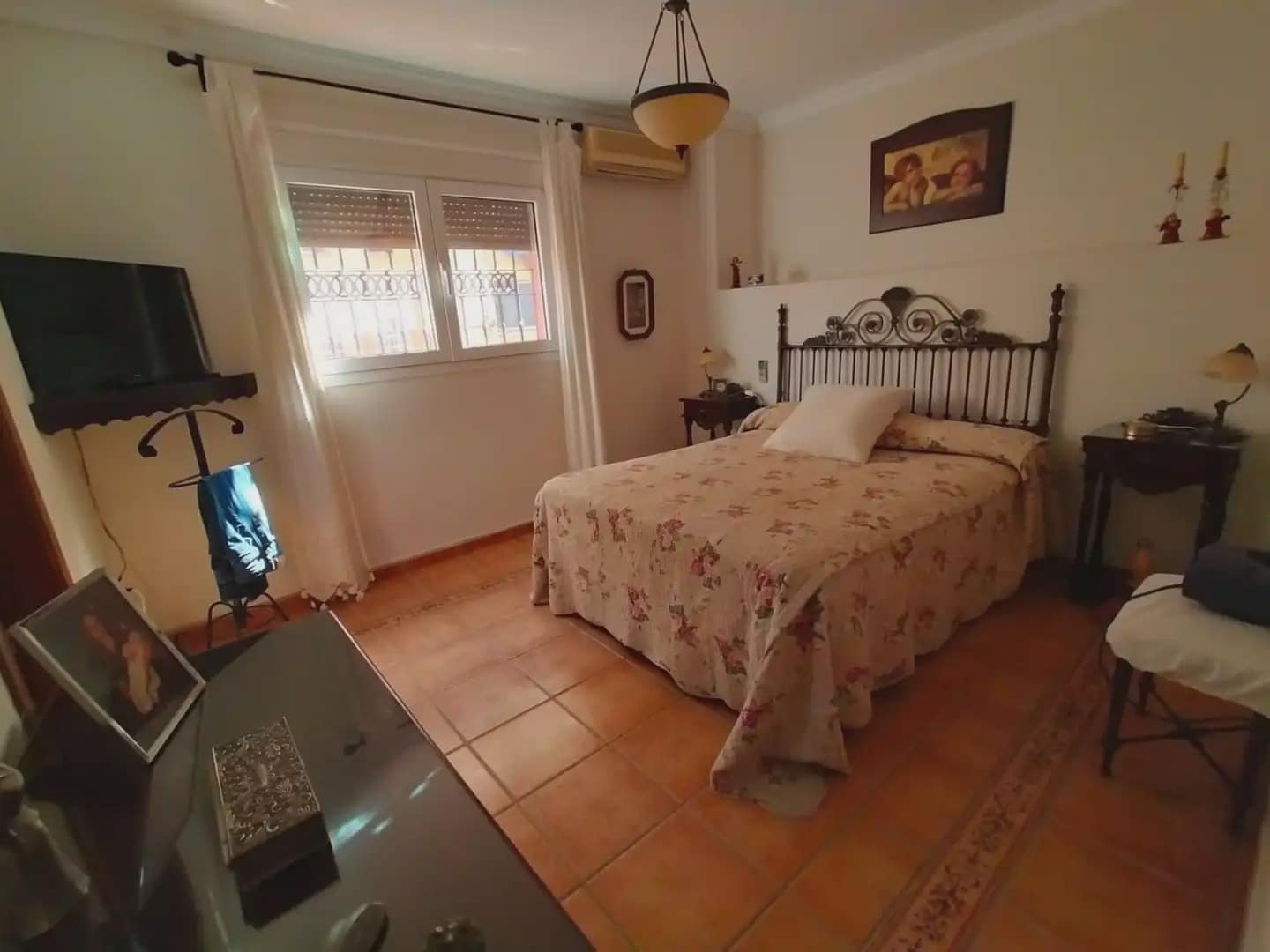 5 soverom Villa til salgs i La Linea de la Concepcion - € 742 350 (Ref: 9818569)
