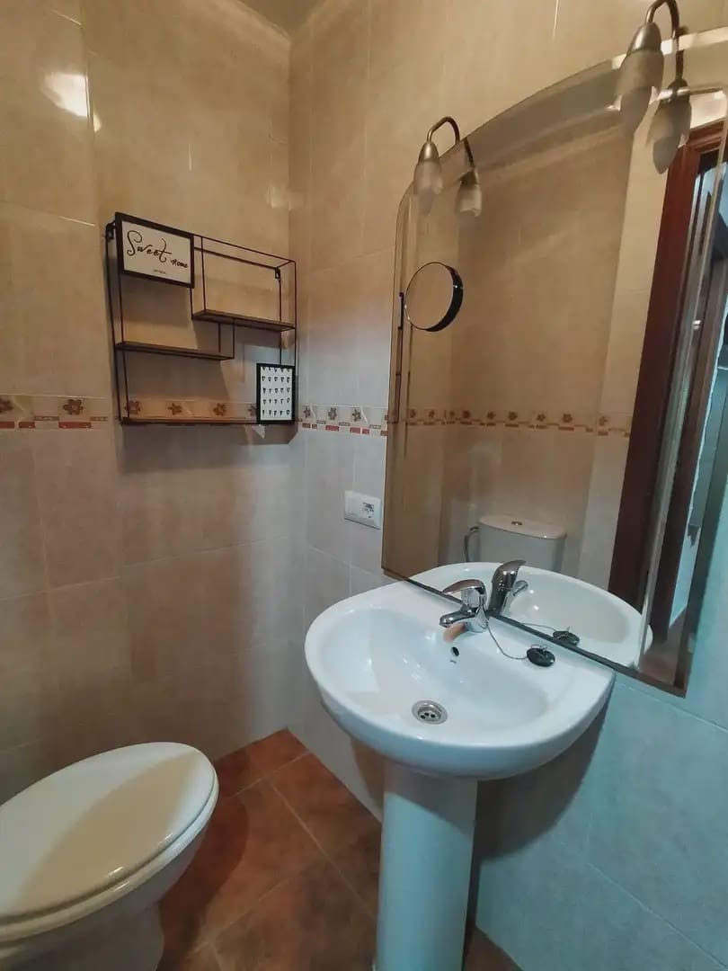 3 bedroom Terraced Villa for sale in La Linea de la Concepcion - € 249,000 (Ref: 9818573)