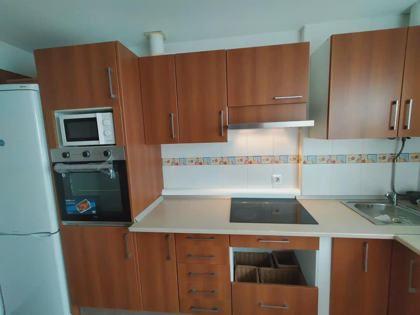 3 bedroom Terraced Villa for sale in La Linea de la Concepcion - € 249,000 (Ref: 9818573)